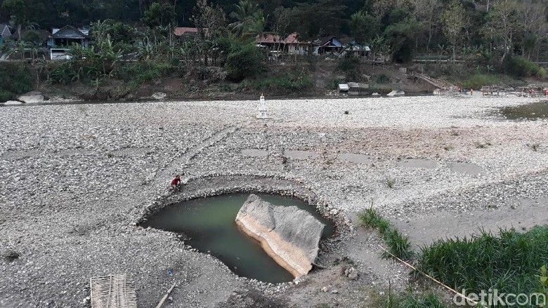 padang kerikil di bantul (Pradito Rida Pertana/detikcom) padang kerikil di bantul (Pradito Rida Pertana/detikcom)