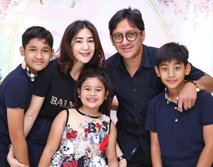 6 Momen Seru Istri Andre Taulany Bersama Anak Anak 6 Momen Seru Istri Andre Taulany Bersama Anak Anak