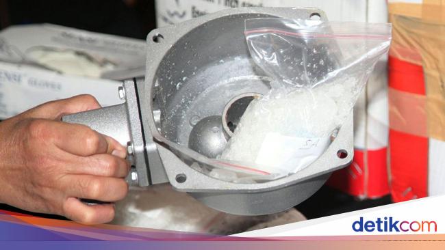 Gudang Narkoba di Bekasi Digerebek Polisi! Barang Bukti Capai 3 Truk