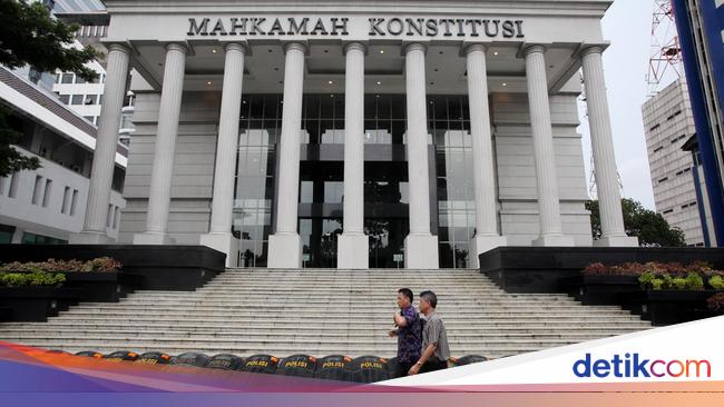 MK Akan Bacakan Putusan Gugatan UU Cipta Kerja Hari Ini!