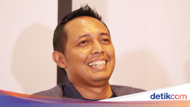 Deal dengan Sunny, Hasan Nasbi Belum Kalah Alphard soal Anies Capres