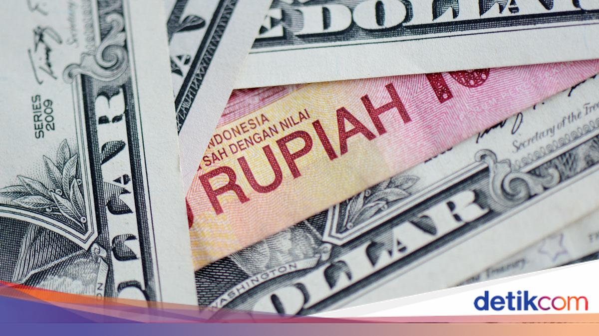 Rupiah Diramal Sulit Tekuk Dolar AS Balik ke Bawah Rp 17.000