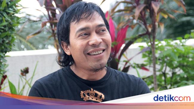 Pelawak Komeng Daftar Caleg DPD dari Jabar, Sebut Satire Tak Mempan