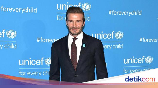 David Beckham Kini Jadi 'Sir David Beckham'