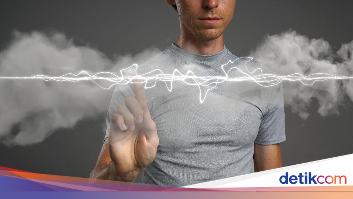 Detik-detik Pria Kesetrum hingga Jatuh 5 Meter di Mergangsan Jogja