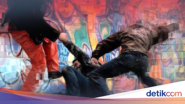 Viral Pria Dikeroyok Warga Akibat Arahkan Petasan ke Jalanan di Bogor