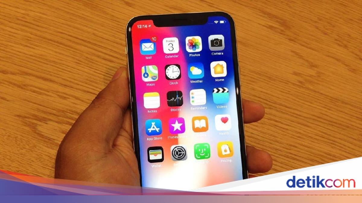 Dulunya Pelopor Layar Poni, iPhone X Kini Jadi Barang Usang