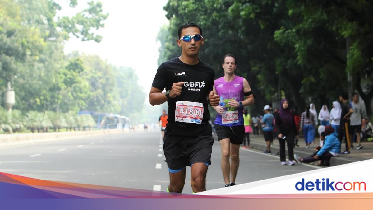 Yalangoch kuyov va qaynona surati