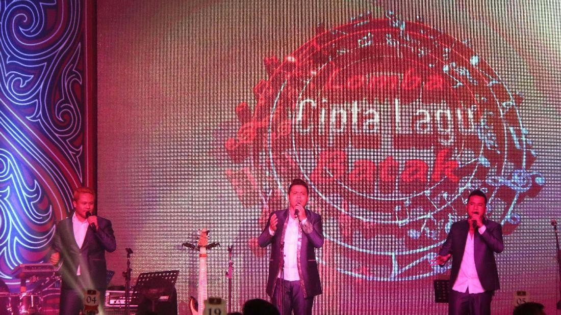 Lirik Sik Sik Sibatumanikam