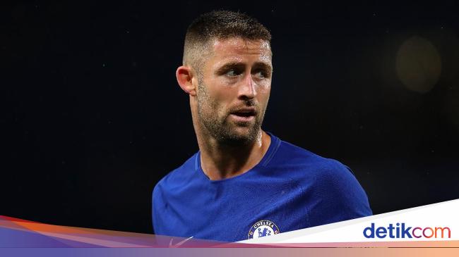 Former Chelsea defender Gary Cahill retires