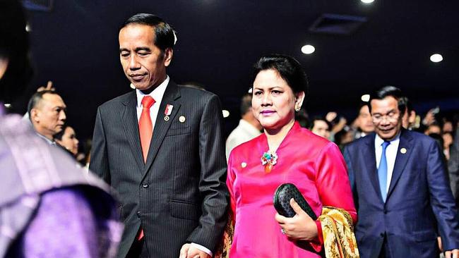 Kisah Cinta Jokowi dan Iriana, dari Balik Pintu Turun ke Hati