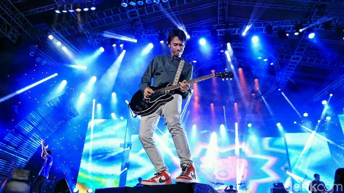 Lirik Lagu Sheila On 7 Lirik Lagu Sheila On 7