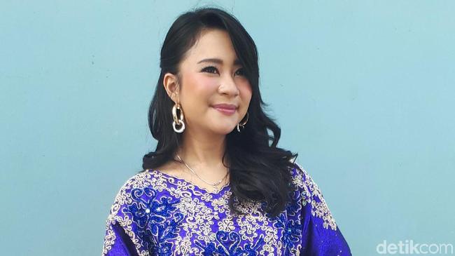 Kebahagiaan Chikita Meidy Melahirkan Putra Pertama Kebahagiaan Chikita Meidy Melahirkan Putra Pertama
