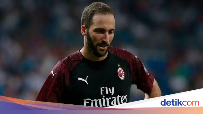 Efek Domino Jika Higuain Ke Chelsea: Morata, Kalinic, Dan Piatek