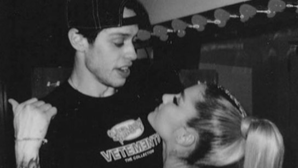 Pete Davidson Eks Kekasih Ariana Grande Dikabarkan Telah Menikah