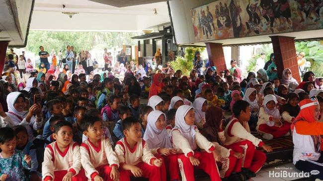 Dongeng Bantu Sembuhkan Trauma Anak-anak Korban Gempa Lombok