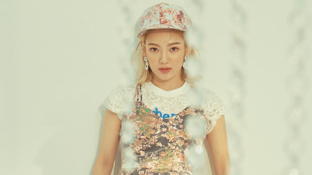 Lirik Lagu Dancing Queen Snsd - Arsia Lirik