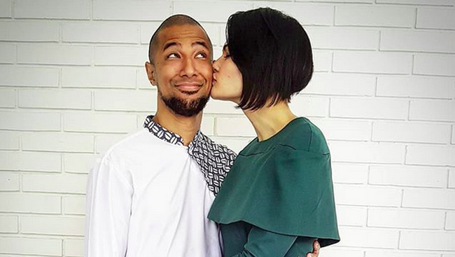 Ucapan Manis Rima Melati Adams untuk Suami di Ultah Pernikahan