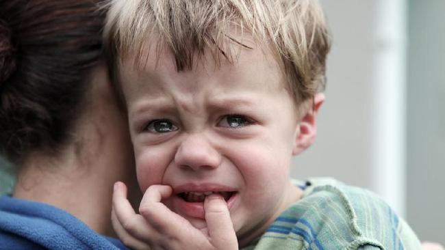 Risiko Anak Diurut Setelah Jatuh Dari Tempat Tidur