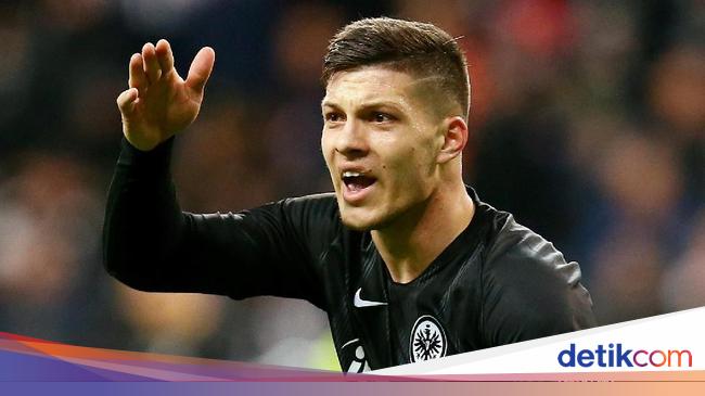 Eintracht Frankfurt, Si Paling Cuan Jualan Striker