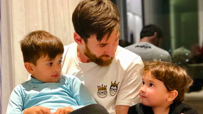 Sweet Potret Kebersamaan Lionel Messi  dan Anak  anaknya