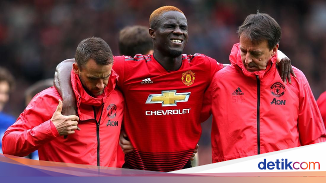 Cedera Lutut, Bailly Akhiri Musim Lebih Cepat - detikSport