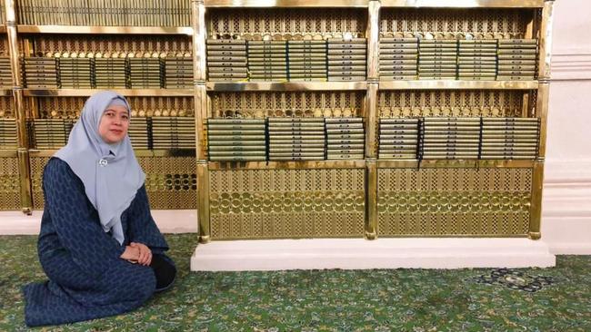 Potret Puan Maharani Ziarah ke Makam Nabi Muhammad Jelang 