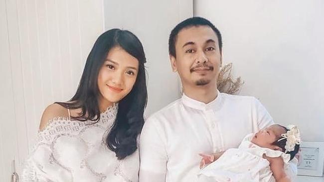 Wajah Anak Raditya Dika Mirip Sang Ayah, Menurut Bunda Gimana?