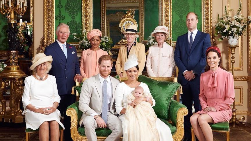 Menggemaskan Foto Terbaru Anak Meghan Markle Dan Pangeran Harry