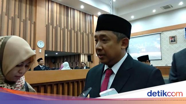 Jokowi Ingatkan Soal Studi Banding, Plh Walkot Bandung: Kita Efisiensi - Detiknews