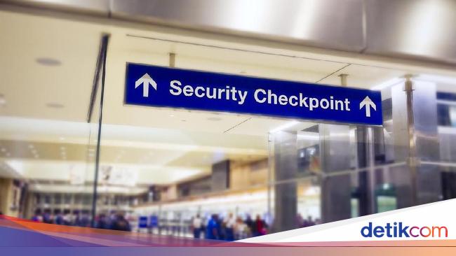 Kesal Disuruh Buka Sepatu Saat Pemeriksaan Keamanan, Pilot Malah Bugil