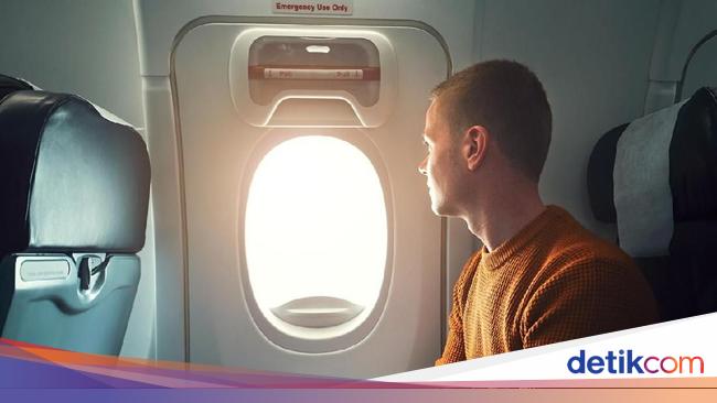 Lansia Mau Buka Pintu Darurat Pesawat, Tidak Dihukum karena Sudah Pikun