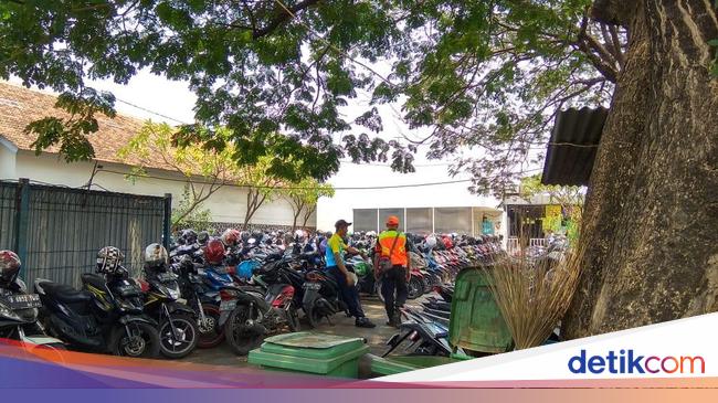 Tata Stasiun Kereta, Menhub Tawarkan Swasta Kelola Parkiran