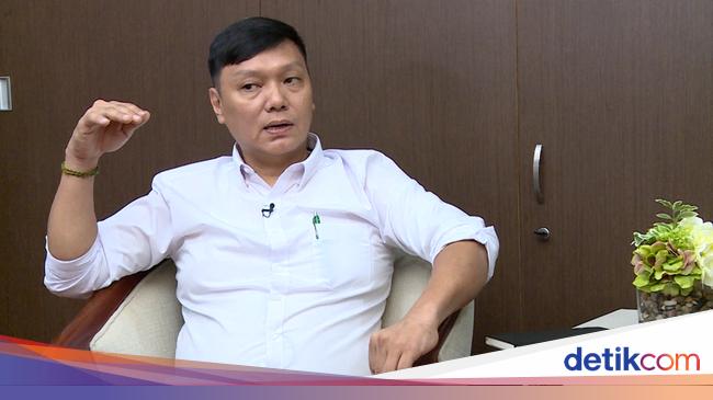 Kini Dukung Anies, Surya Tjandra Kritik Ahok soal Orang 'Pintar Ngomong'