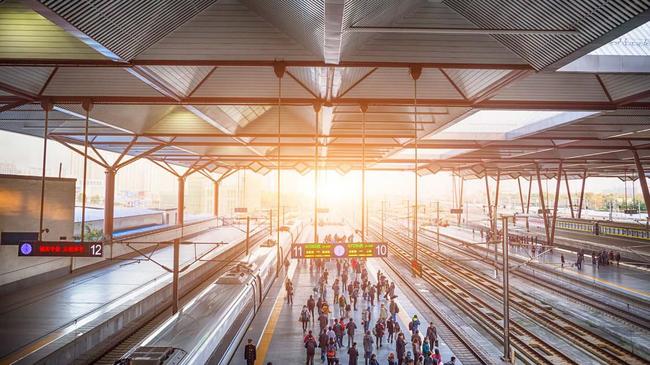 Atap Stasiun Kereta di Serbia Roboh, 8 Orang Tewas