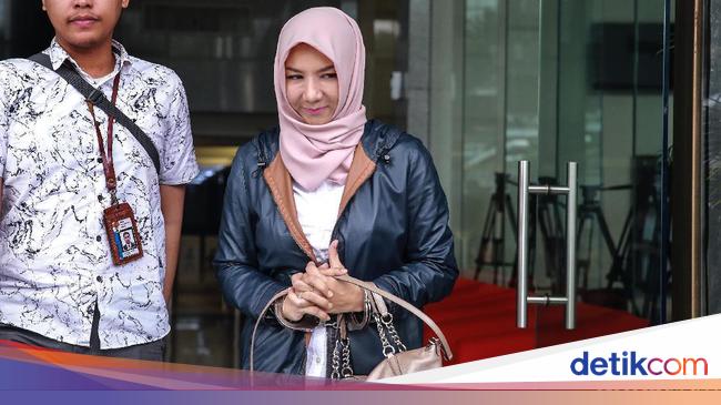 KPK Geledah Rumah di Samarinda Terkait Rita Widyasari, Belasan Mobil Disita