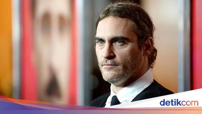 Joaquin Phoenix Pingsan di Lokasi Syuting