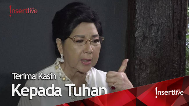 Laksanakan Ibadah Umroh, Titiek Puspa Boyong Keluarga Besar