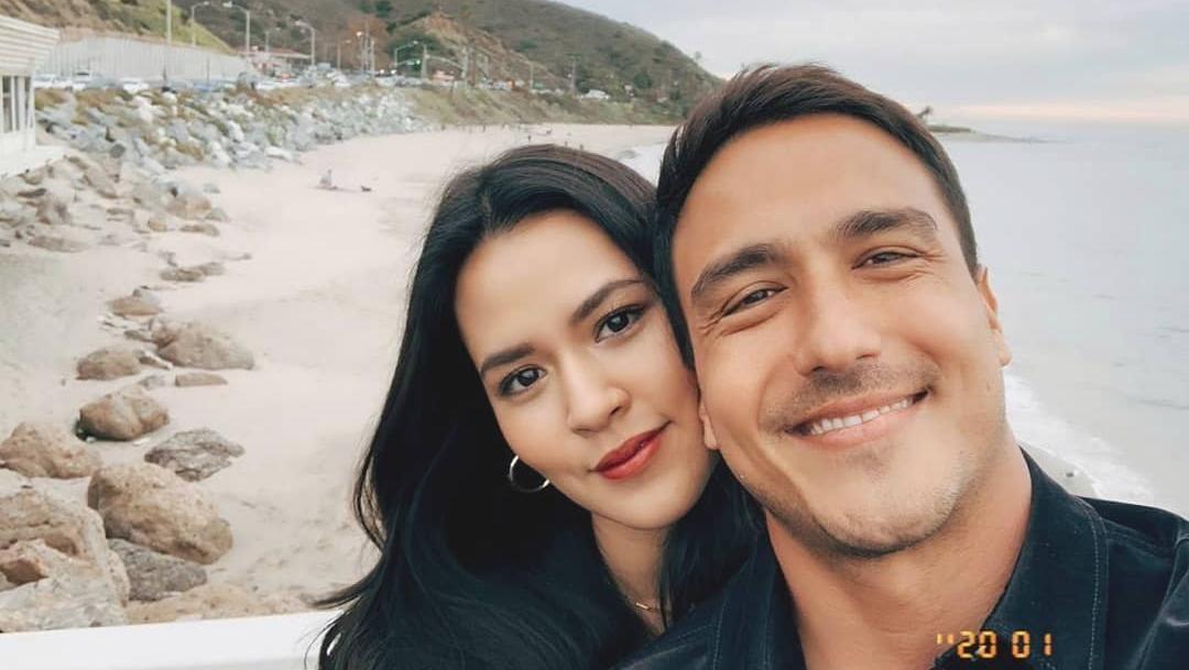 7 Potret Seleb Yang Wajahnya Mirip Dengan Suami Foto 1 7 Potret Seleb Yang Wajahnya Mirip Dengan Suami Foto 1
