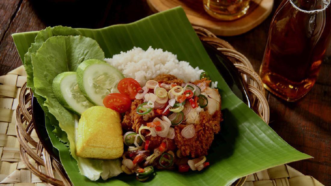 Resep Ayam Geprek Sambal Matah Simpel Dan Nikmat