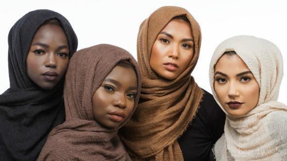 Kamu Yang Berkulit Gelap Pilih Warna Hijab Ini Untuk Tampilan Fresh Dan Mempesona