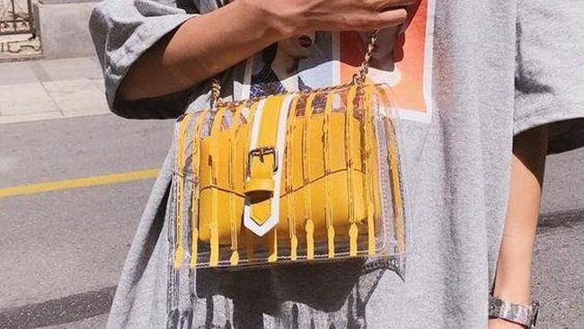 5 Model Tas Ini Cocok Buat Kamu Yang Ingin Tampil Feminin Lho 5 Model Tas Ini Cocok Buat Kamu Yang Ingin Tampil Feminin Lho