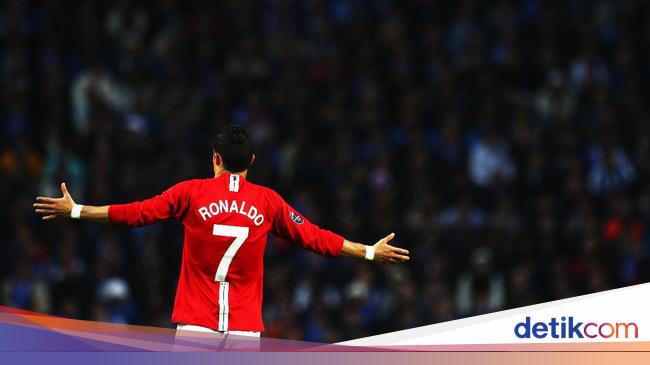 On This Day Gol Terbaik Cristiano Ronaldo<script async src=