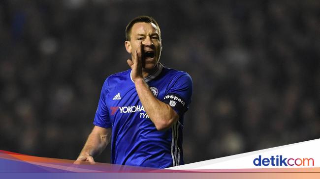 Terry Praises Abramovich, Directly Criticized by British Officials