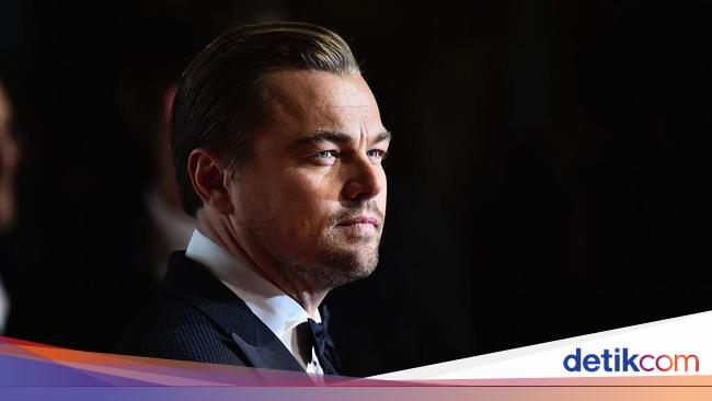 Bukan Gigi Hadid, Leonardo DiCaprio Gandeng Cewek Lain di Malam Tahun Baru