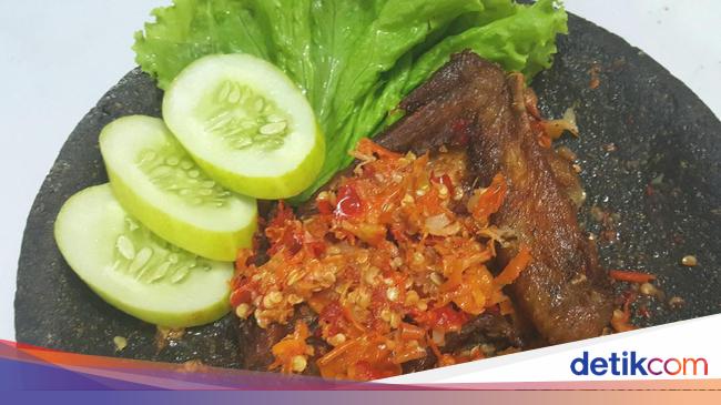 Resep Ayam Geprek Tradisional  yang Gurih  Sedap Tv Online  Resep Ayam Geprek Tradisional  yang Gurih  Sedap Tv Online