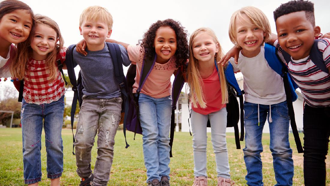 Cegah Rasisme Begini Cara Ajarkan Toleransi Agama Budaya Pada Anak Cegah Rasisme Begini Cara Ajarkan Toleransi Agama Budaya Pada Anak