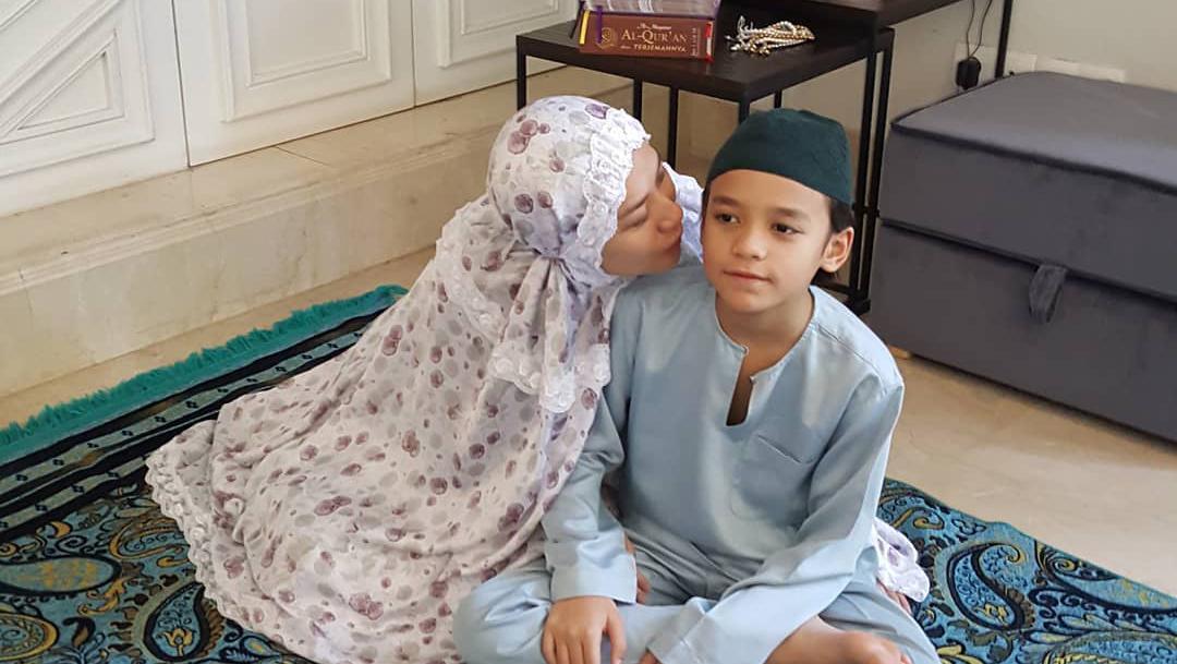 Pesan Haru Ibunda Ashraf Sinclair, Beri Dukungan dan Minta BCL Move On