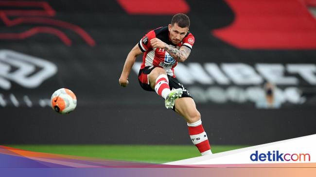 Pierre Emile Hojbjerg Jadi Rekrutan Pertama Tottenham Hotspur