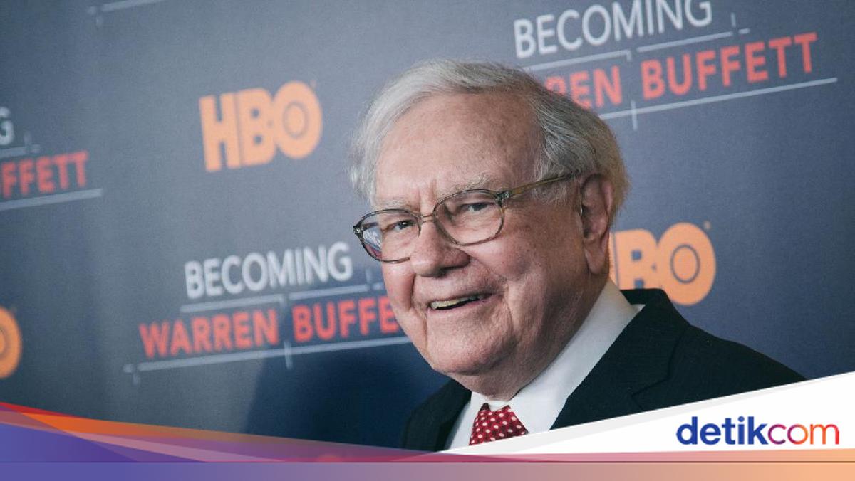 Warren Buffett Puji Tim Cook, Apple Takkan Sesukses Ini Tanpanya